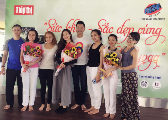 Yoga event with celebrity - ca sĩ Nguyễn Phi Hùng