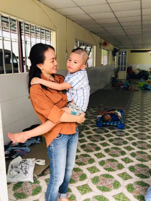 Hỗ trợ nuôi bé- Thủy Garden